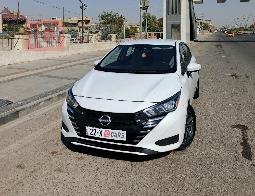 نيسان فيرسا